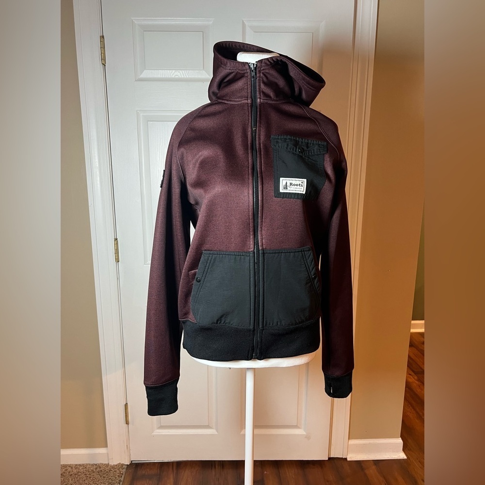 Roots Canada Hoodie Sweatshirt Brown Baniff With Canadian Flag, Size Medium